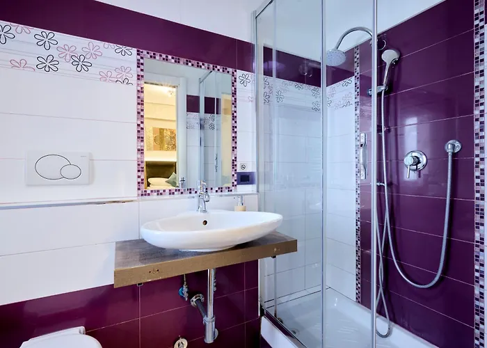 Bed & Breakfast Relais Tiburtina 3*